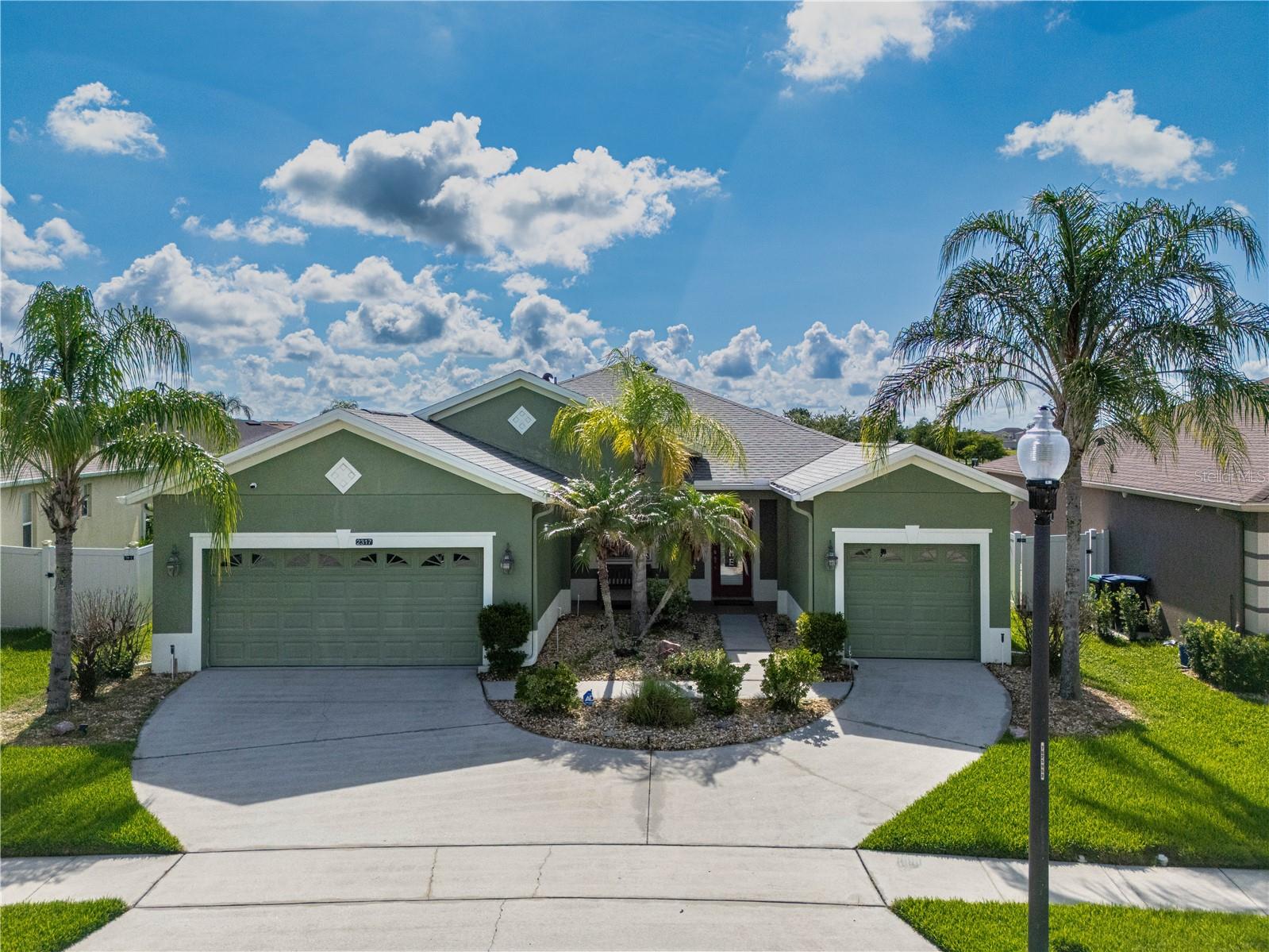 WYNDHAM LAKES ESTATES - Residential
