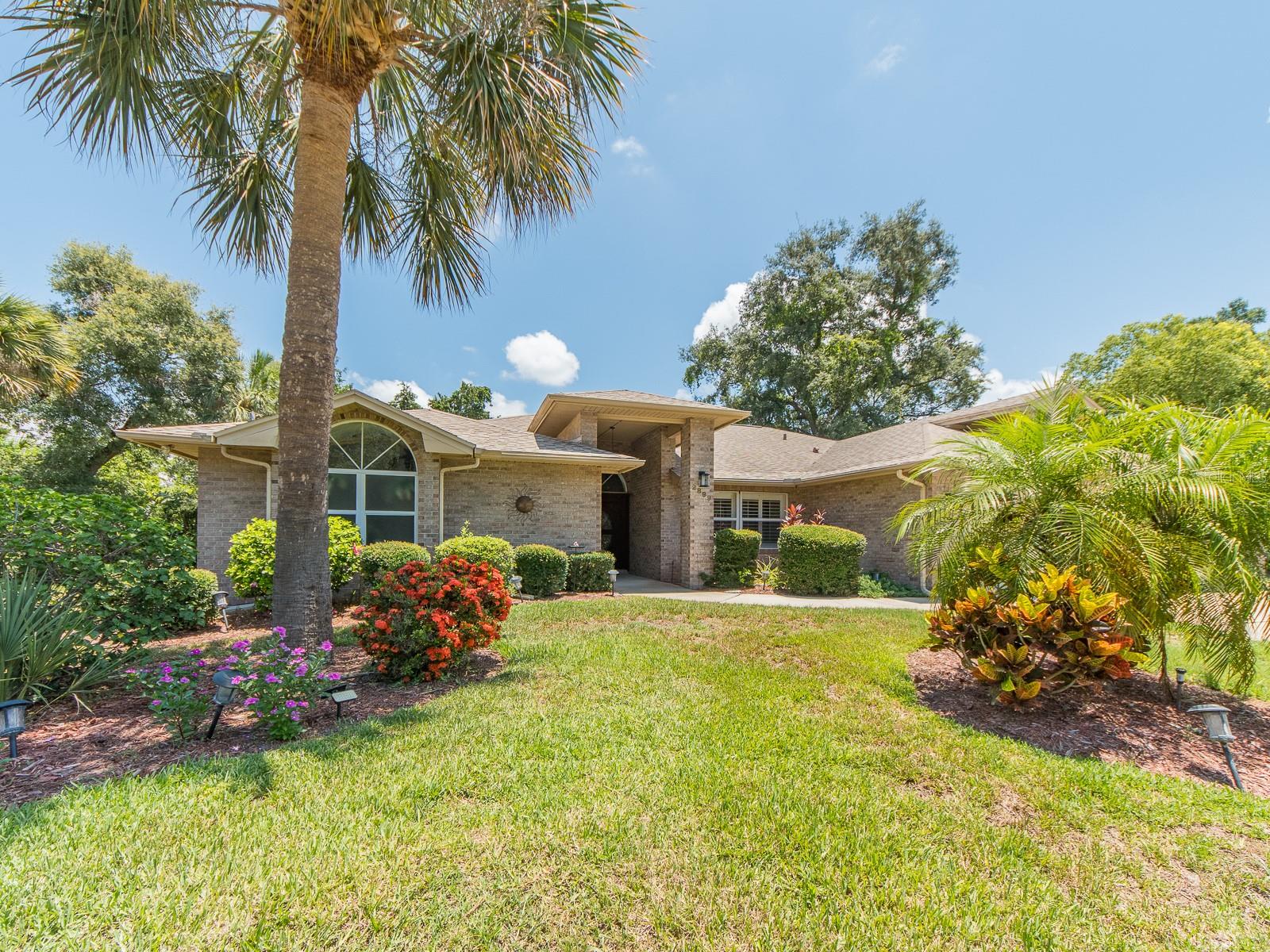 COUNTRY WOODS - Residential