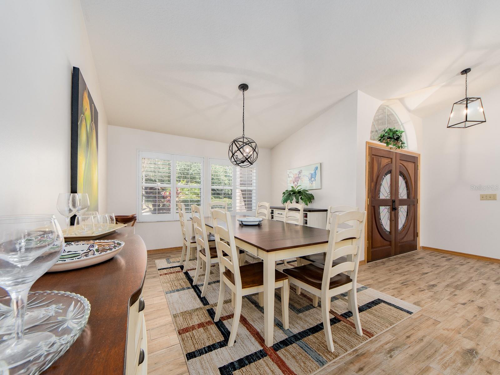 COUNTRY WOODS - Residential