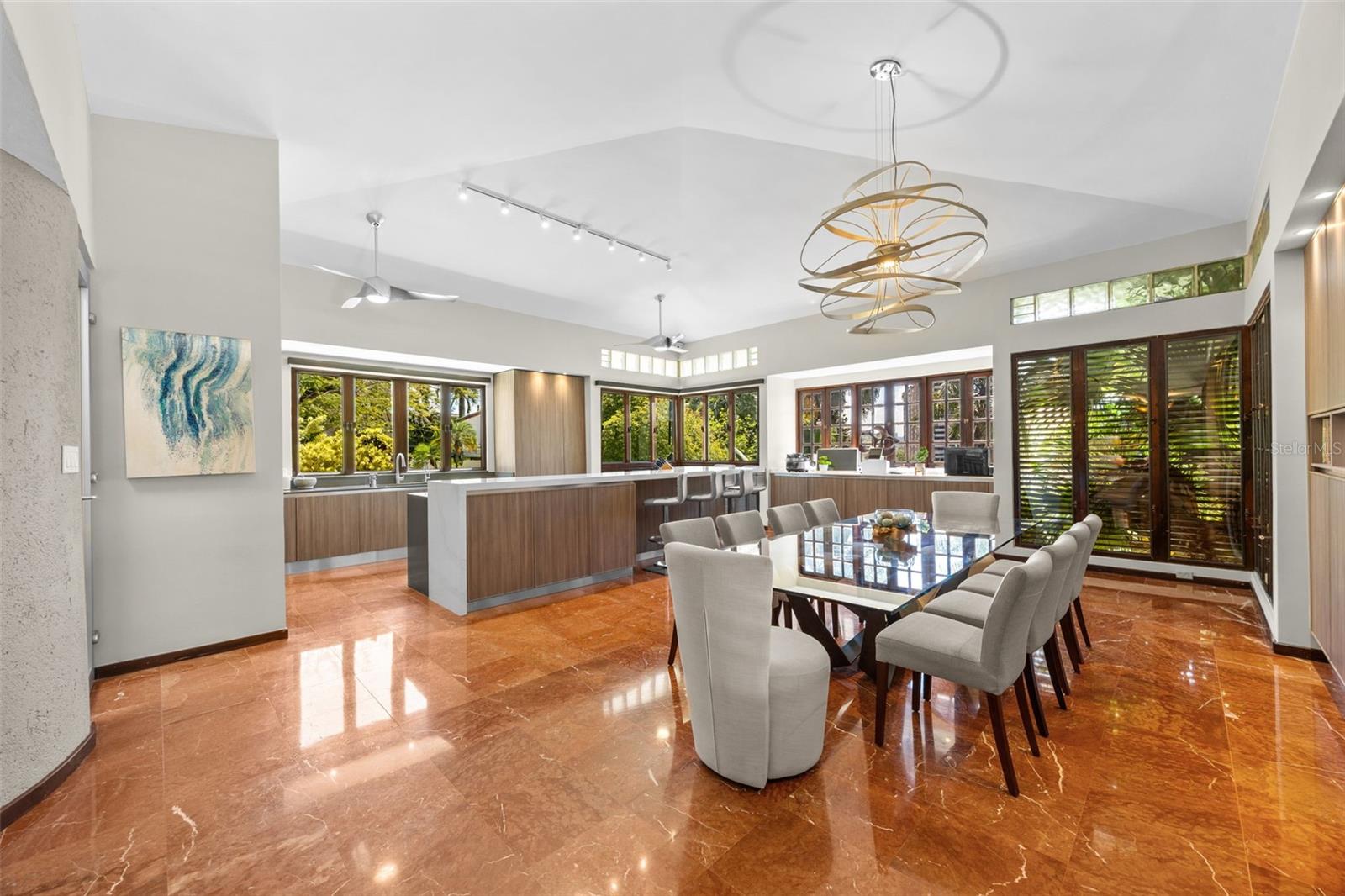VILLA CAPARRA NORTE - Residential