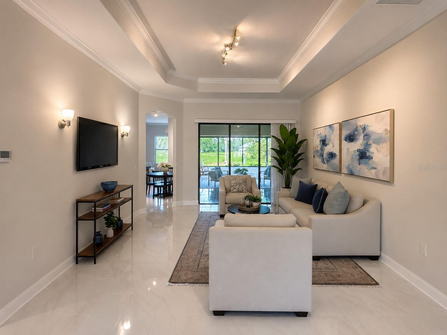 HEATHROW COUNTRY ESTATE - Residential