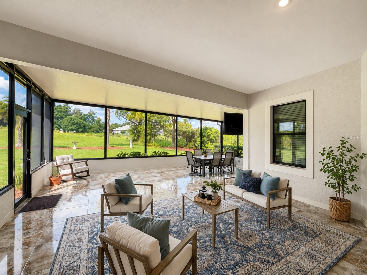 HEATHROW COUNTRY ESTATE - Residential