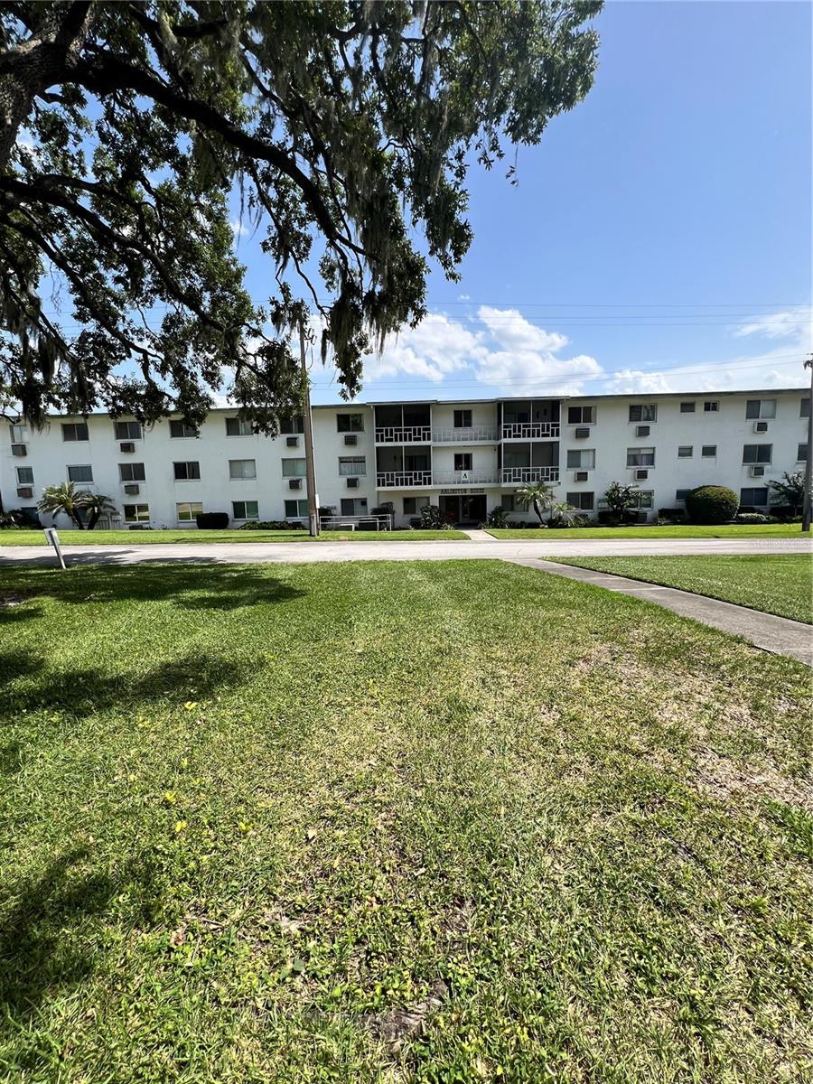 WINTER HAVEN HARBOUR APTS CONDO - Residential