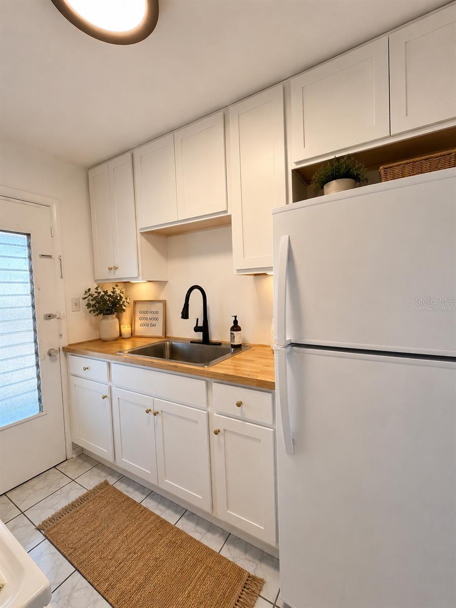 WINTER HAVEN HARBOUR APTS CONDO - Residential