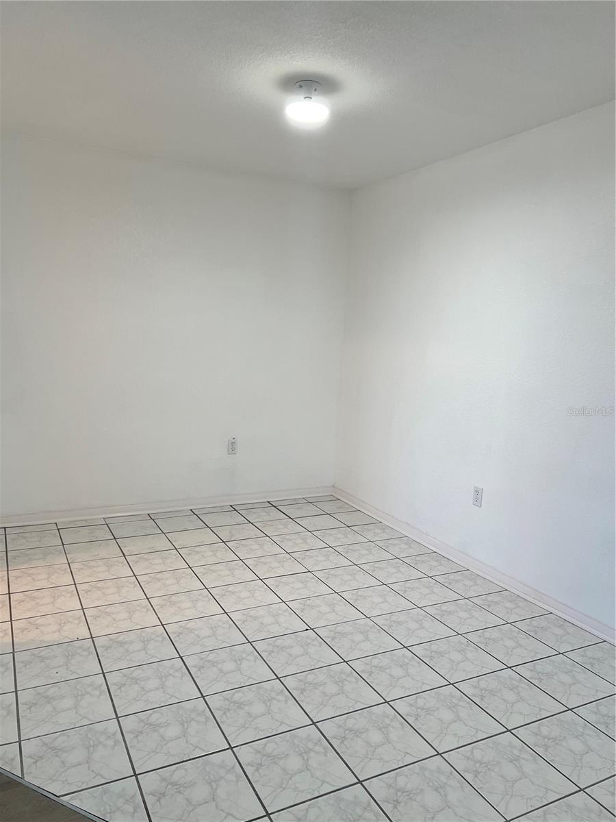 WINTER HAVEN HARBOUR APTS CONDO - Residential