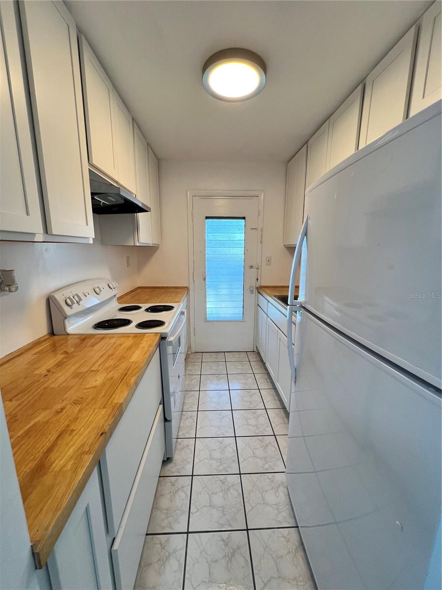 WINTER HAVEN HARBOUR APTS CONDO - Residential