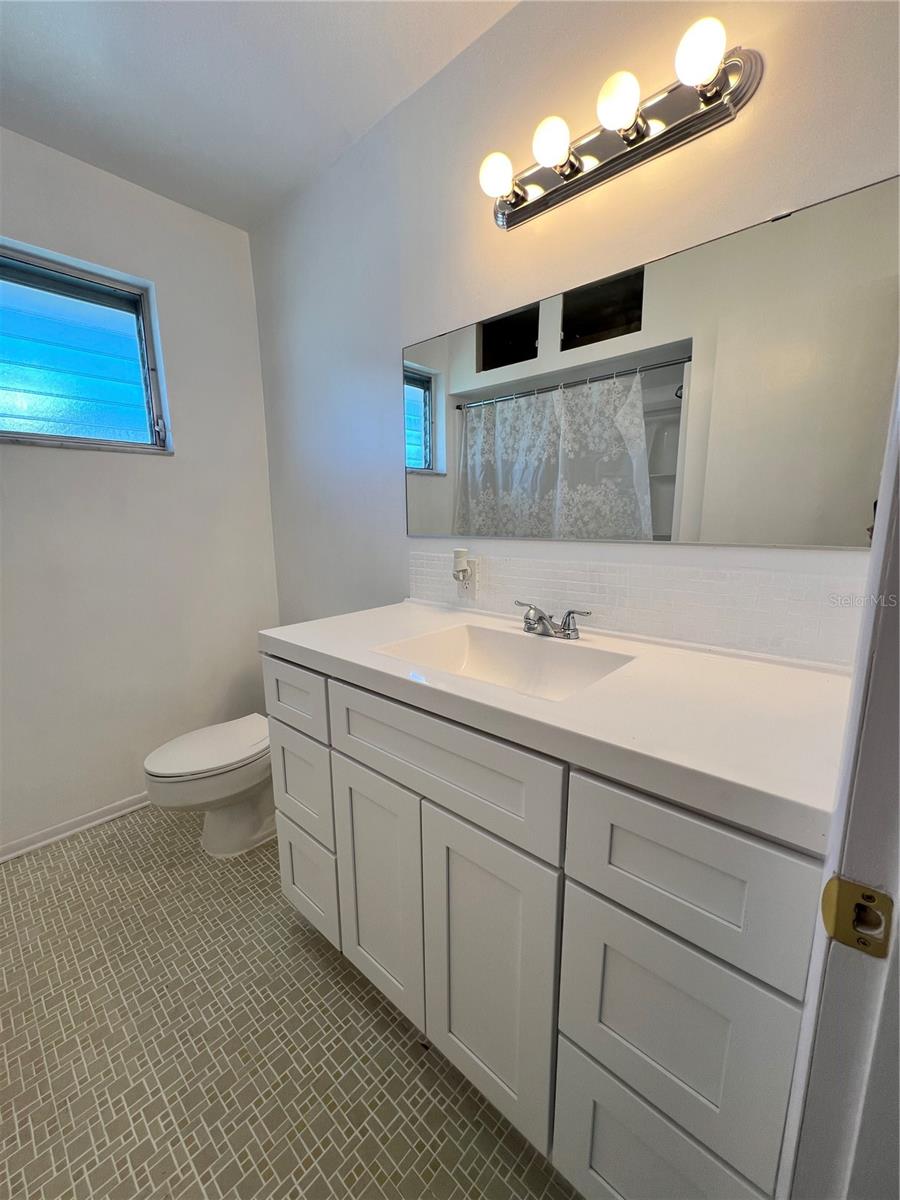 WINTER HAVEN HARBOUR APTS CONDO - Residential
