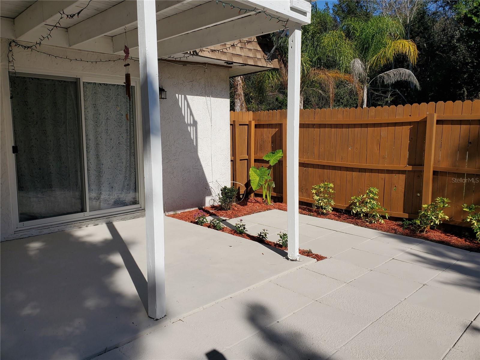 SPRINGWOOD SQUARE - Residential