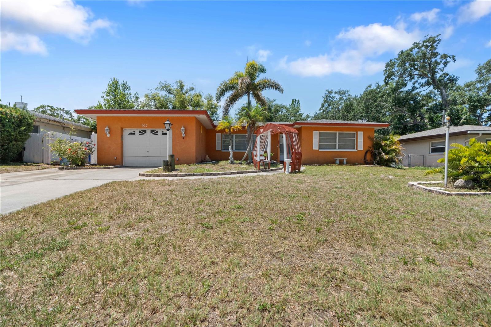 DUNEDIN LAKEWOOD ESTATES - Residential
