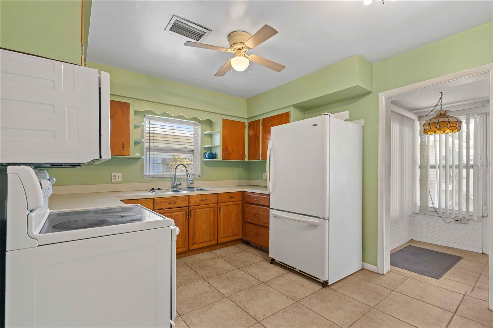 DUNEDIN LAKEWOOD ESTATES - Residential