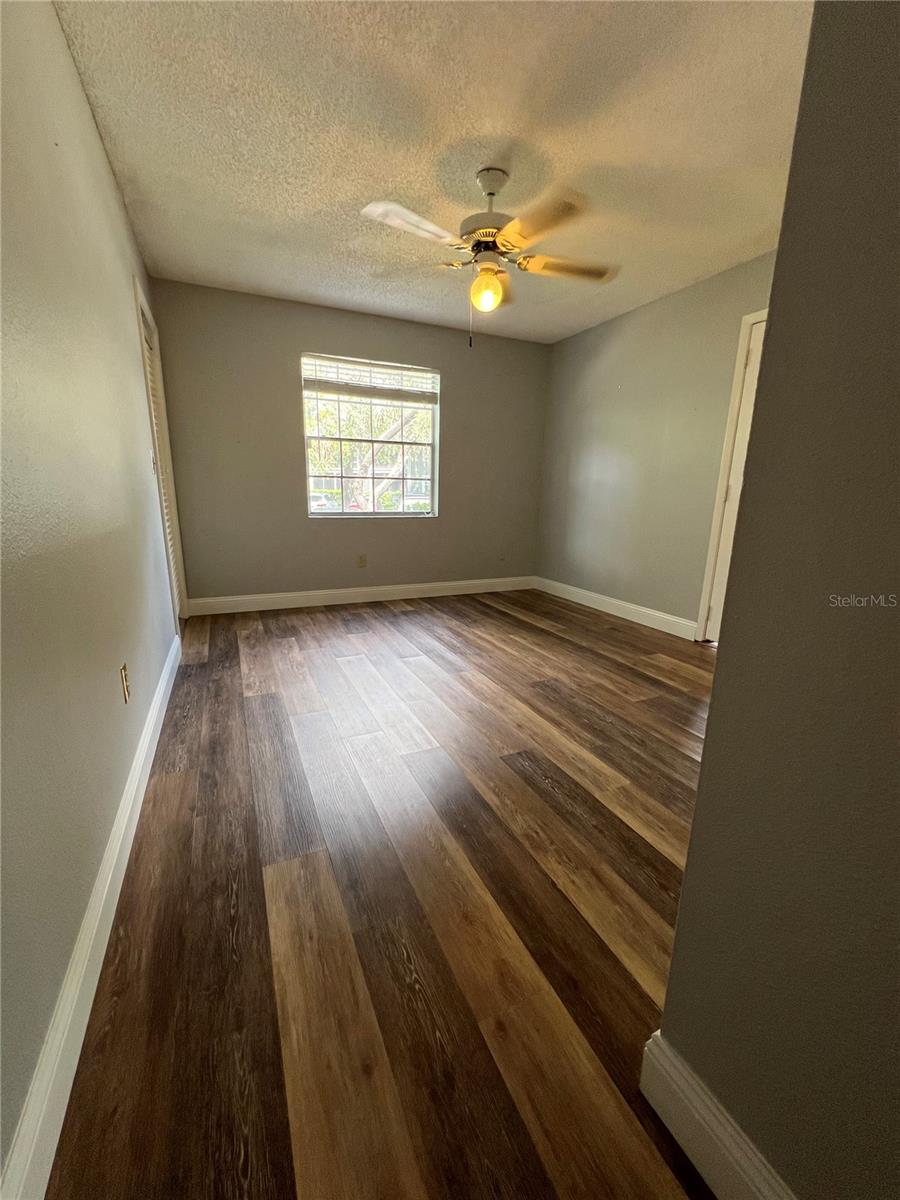 RAINTREE VILLAGE CONDO N - Residential