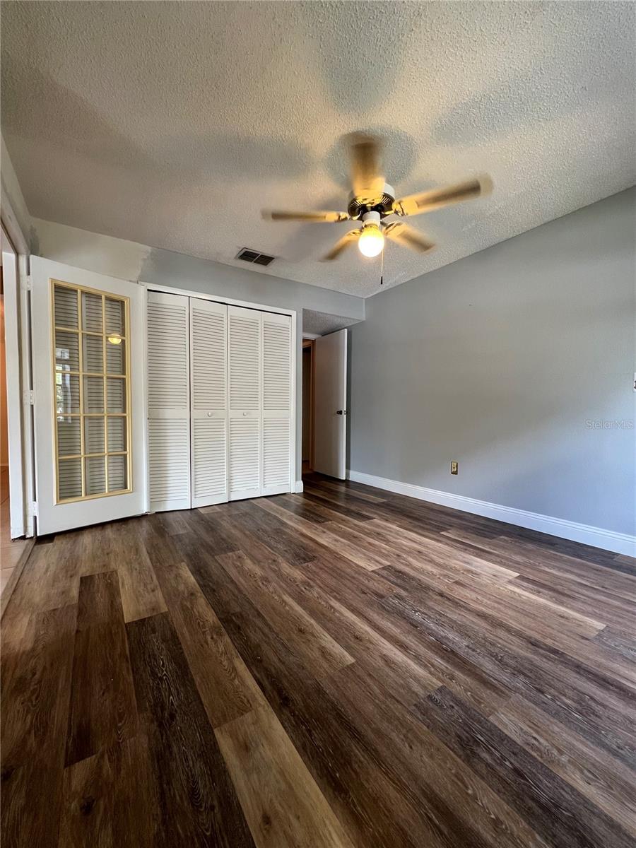 RAINTREE VILLAGE CONDO N - Residential