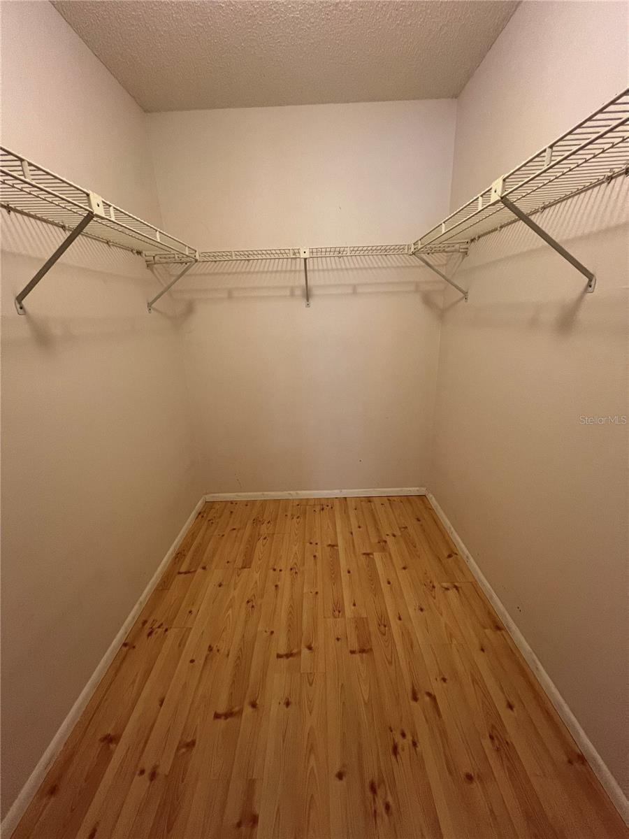 RAINTREE VILLAGE CONDO N - Residential