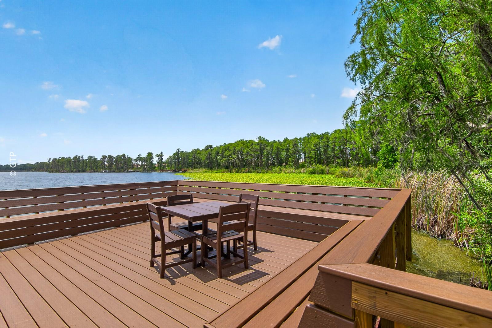 WATERS EDGE 02 - Residential
