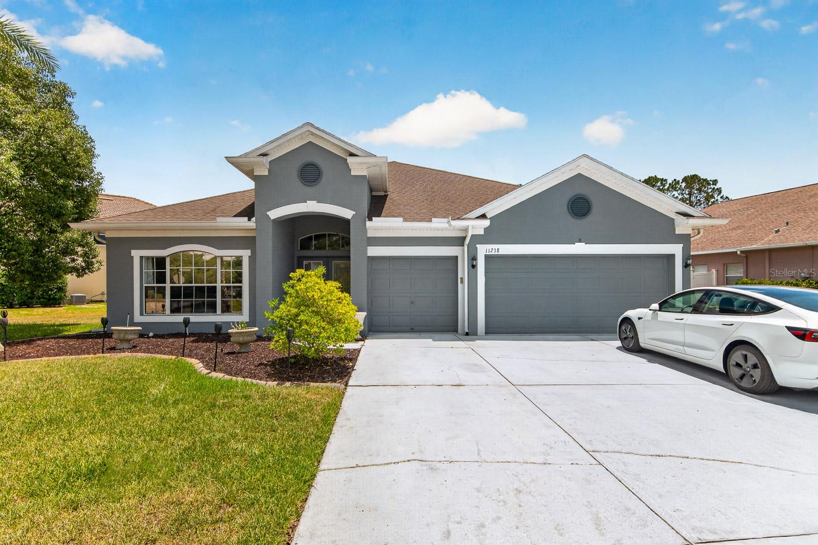 WATERS EDGE 02 - Residential