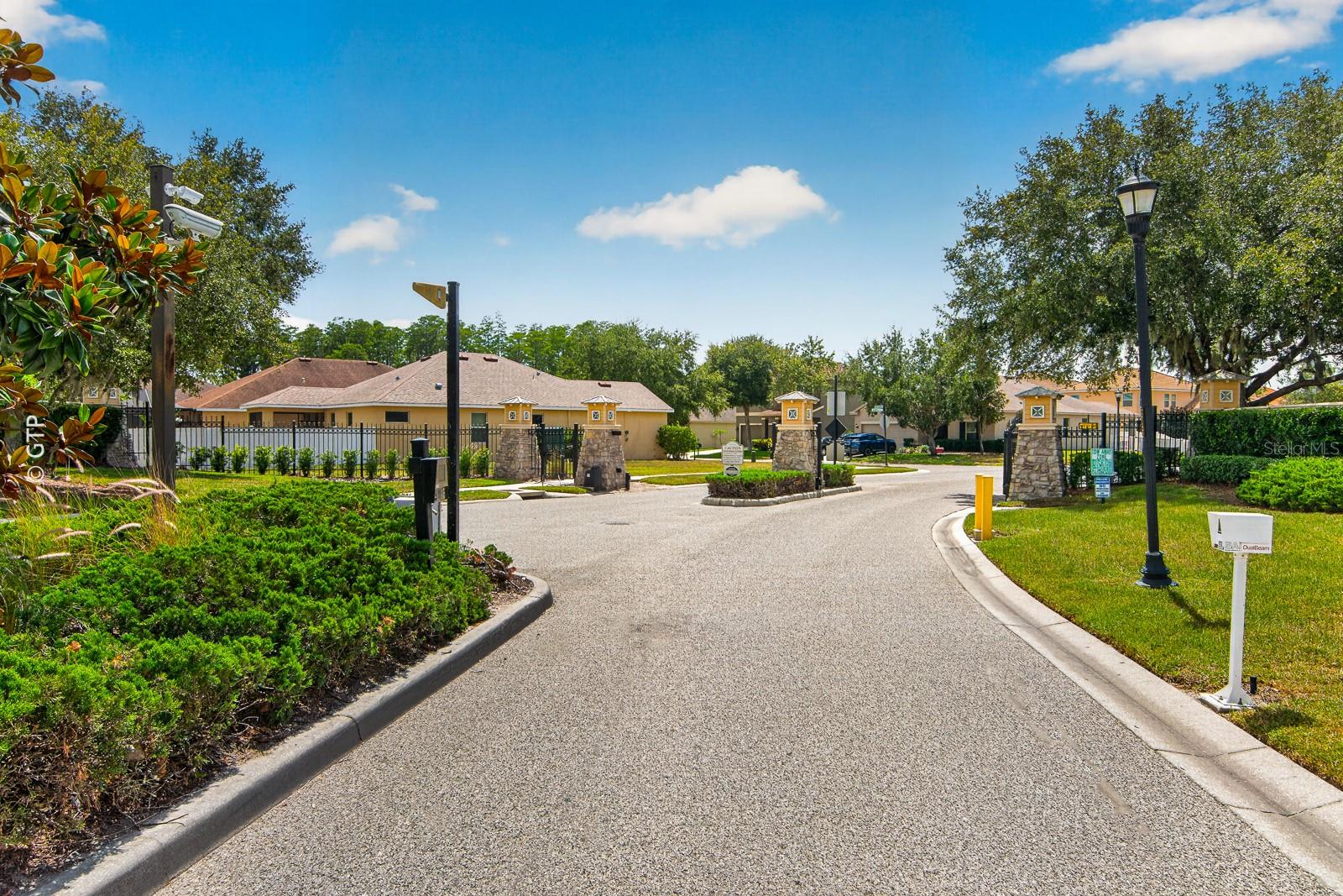 WATERS EDGE 02 - Residential