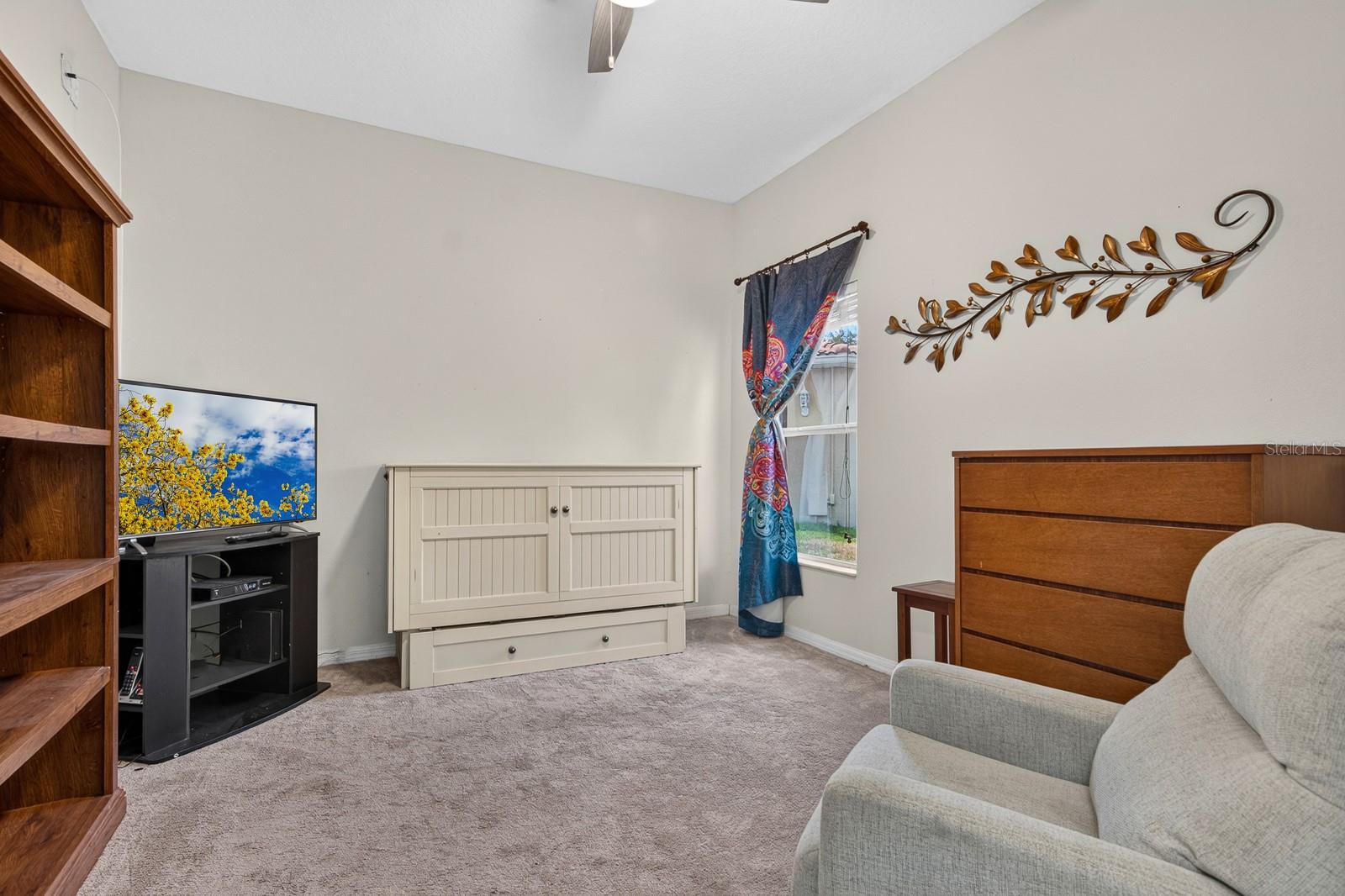 WATERS EDGE 02 - Residential