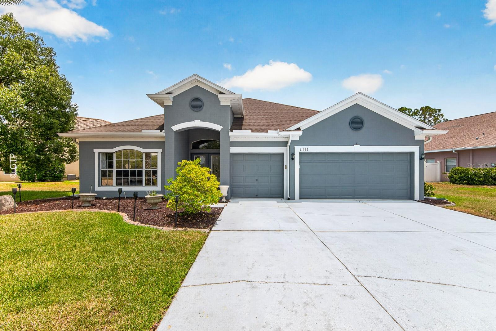 WATERS EDGE 02 - Residential