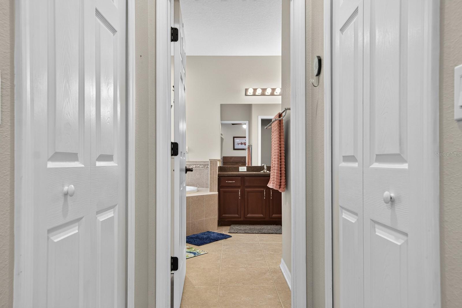 WATERS EDGE 02 - Residential