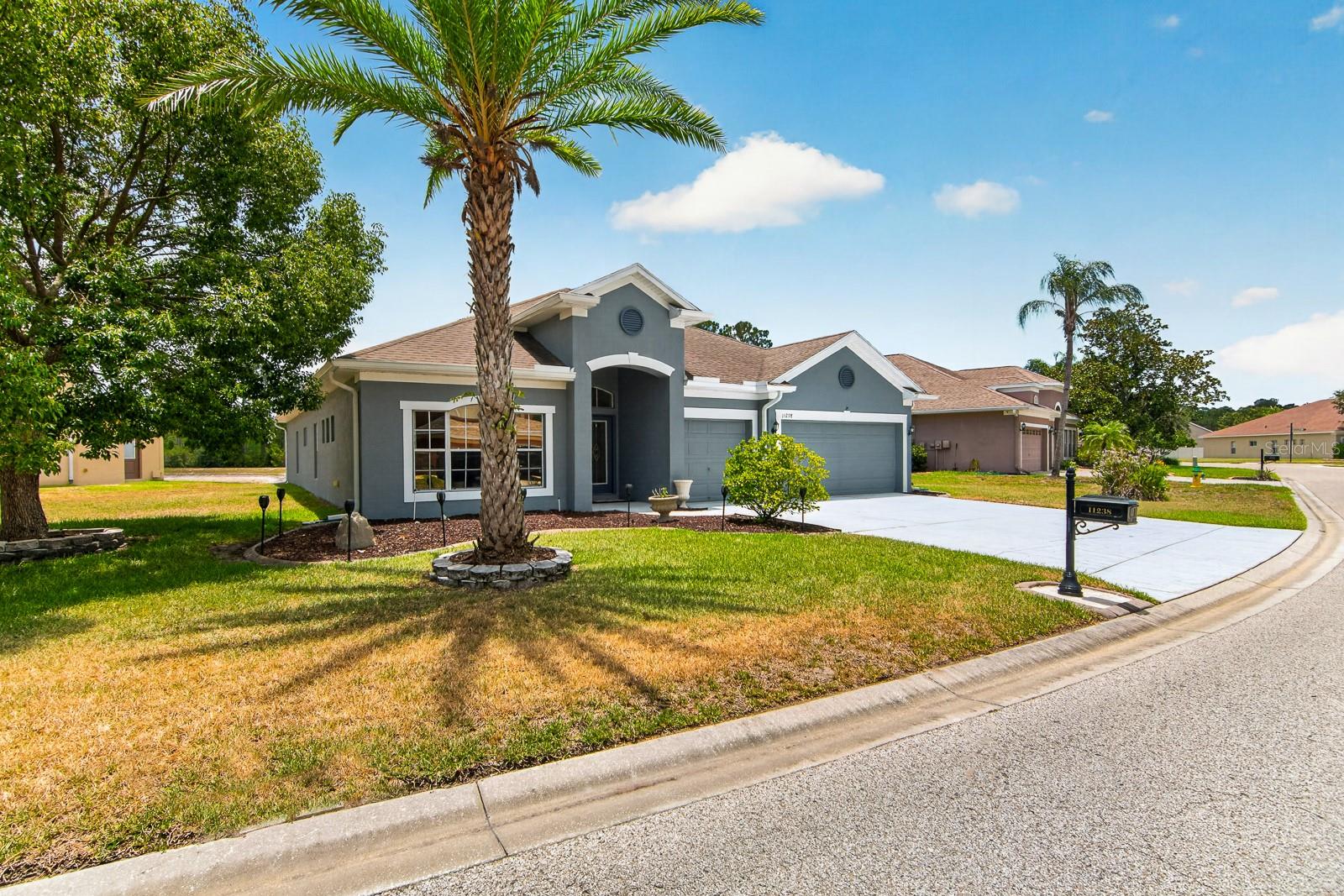 WATERS EDGE 02 - Residential