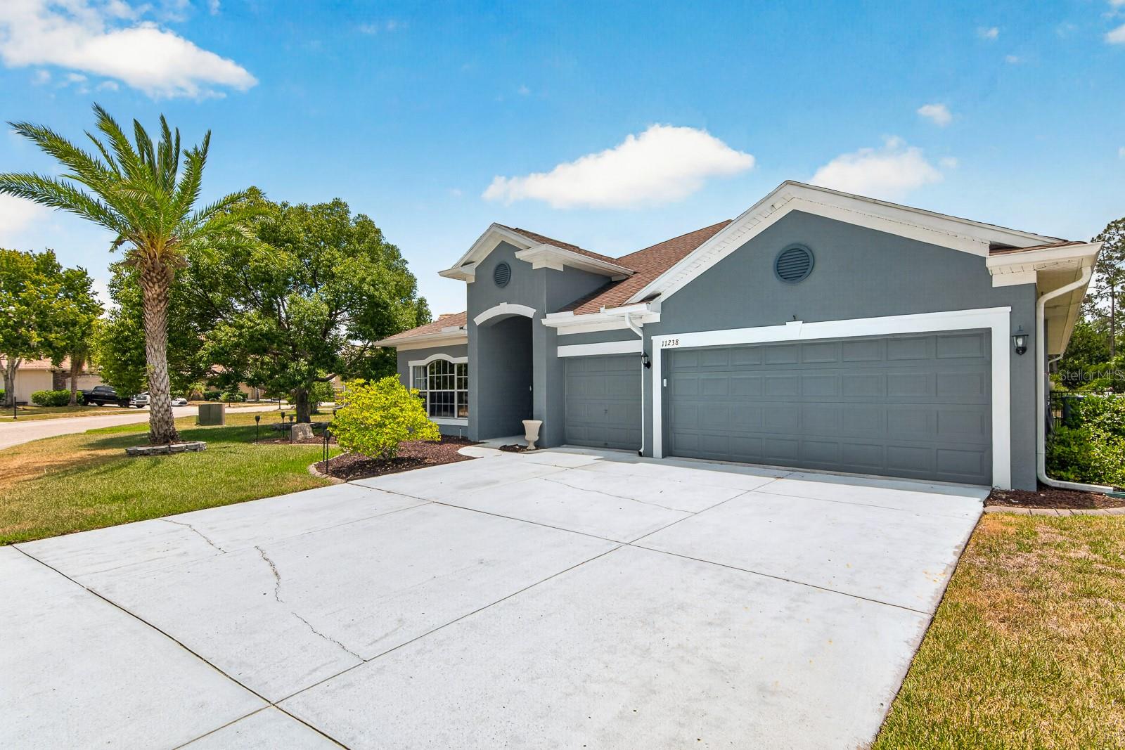 WATERS EDGE 02 - Residential