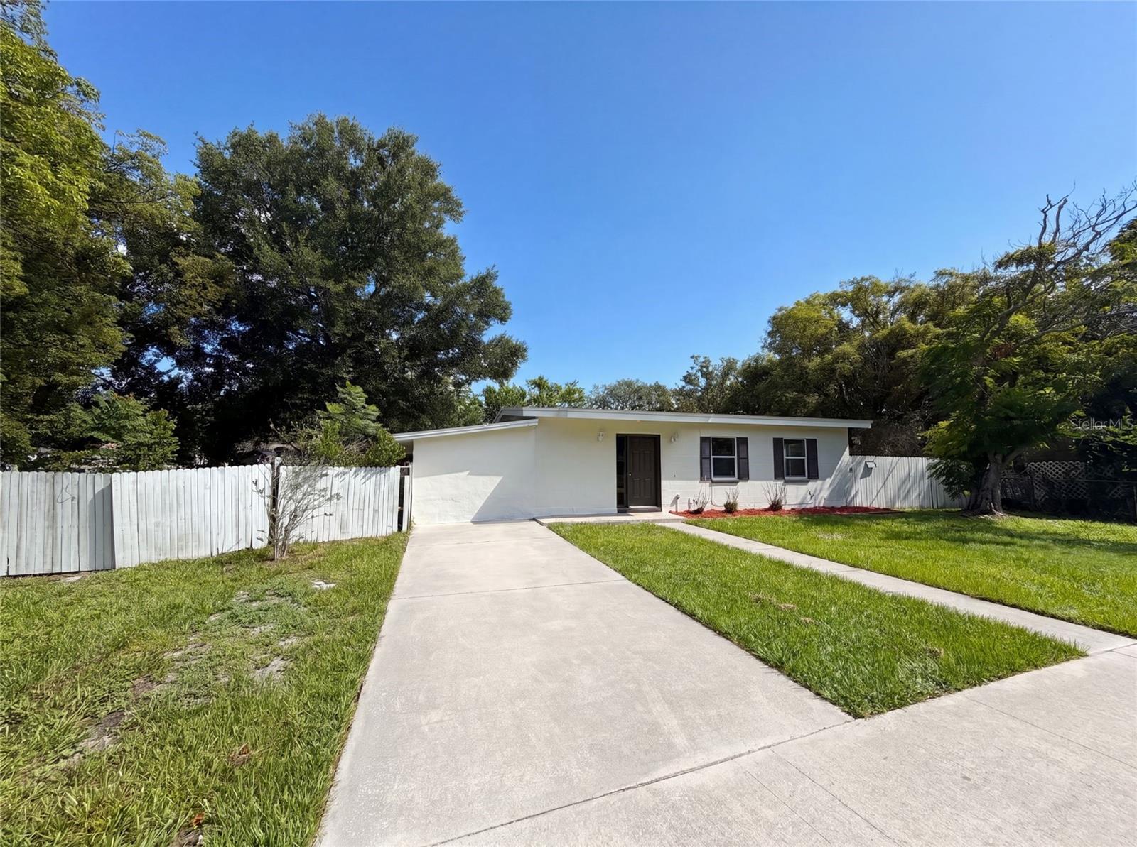 DELTONA LAKES UNIT 72 - Residential