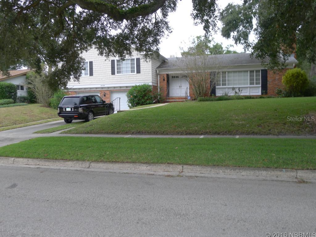 It does not get beat than this! Rose Isle! Location Location Location!This home is ready for your remodel and expansion. Gorgeous Elevated Lot.Open Floor Plan and room to expand.Wood Floors throughout.Mid-Century Split Level Charm! ;Water: City