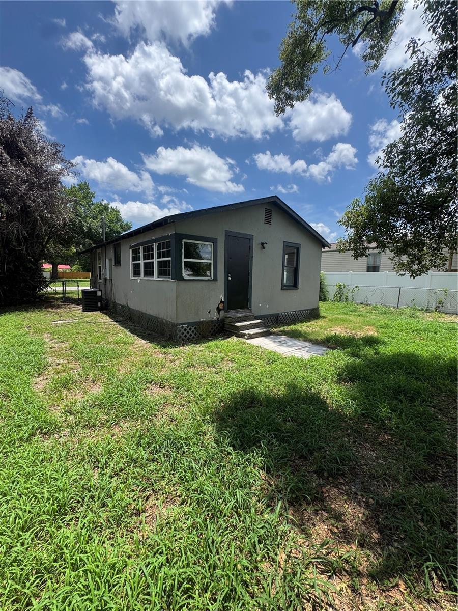 LAKE BONNY PARK - Residential