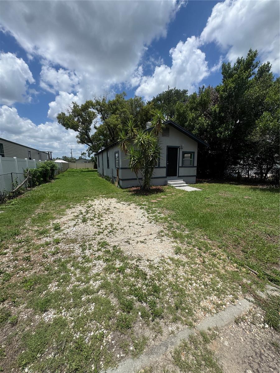 LAKE BONNY PARK - Residential