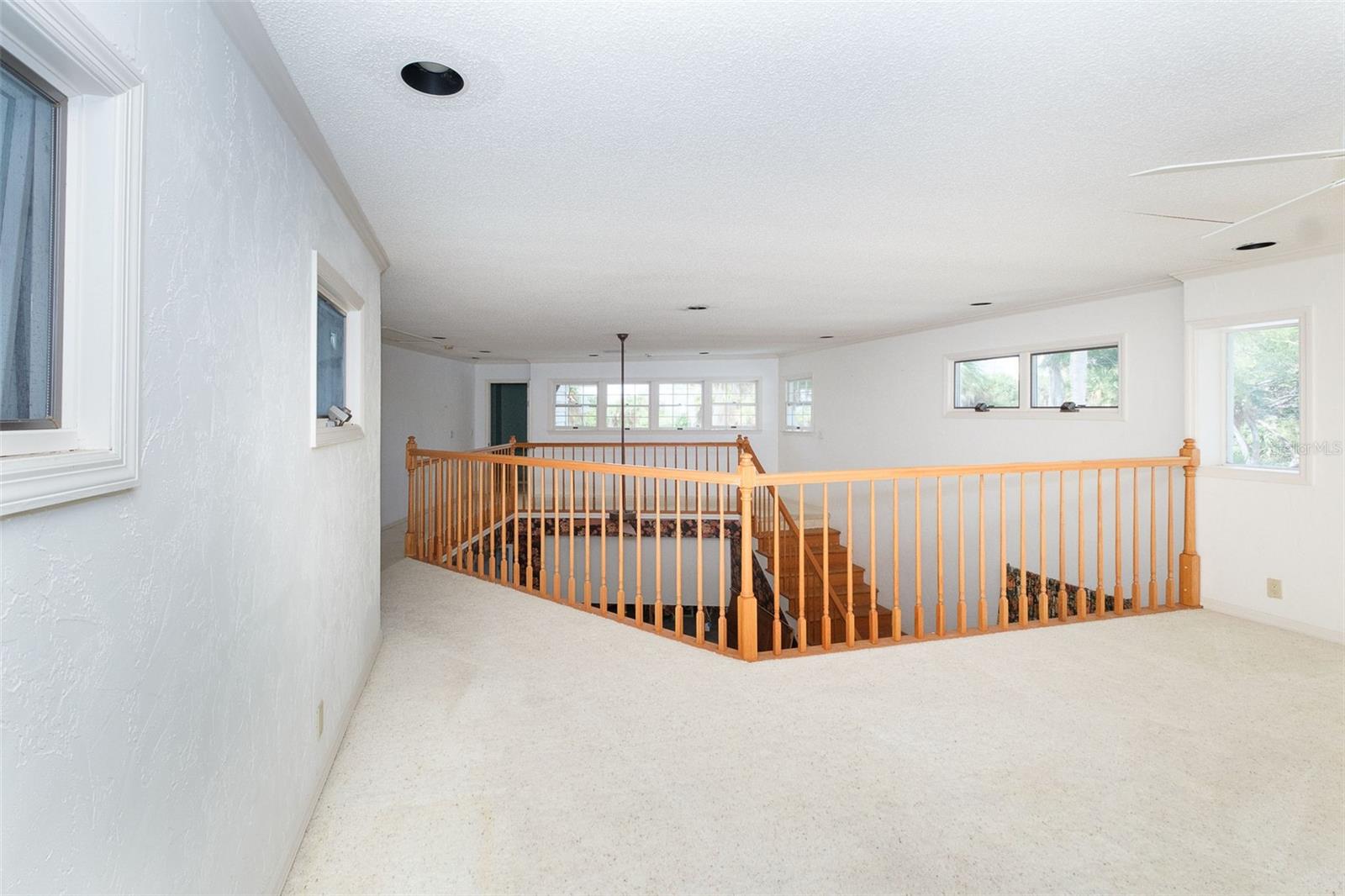GALLEONS REACH CORR - Residential