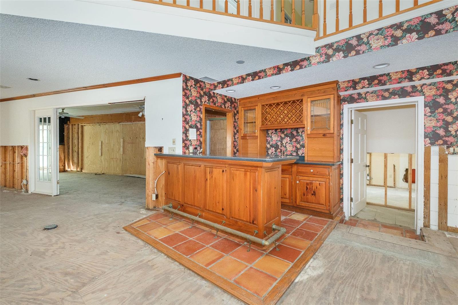 GALLEONS REACH CORR - Residential