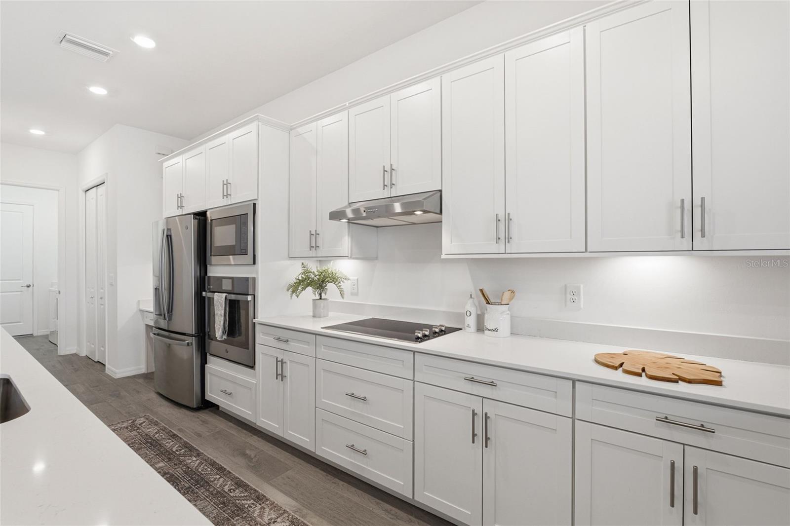 WELLEN PARK GOLF & COUNTRY CLUB - Residential