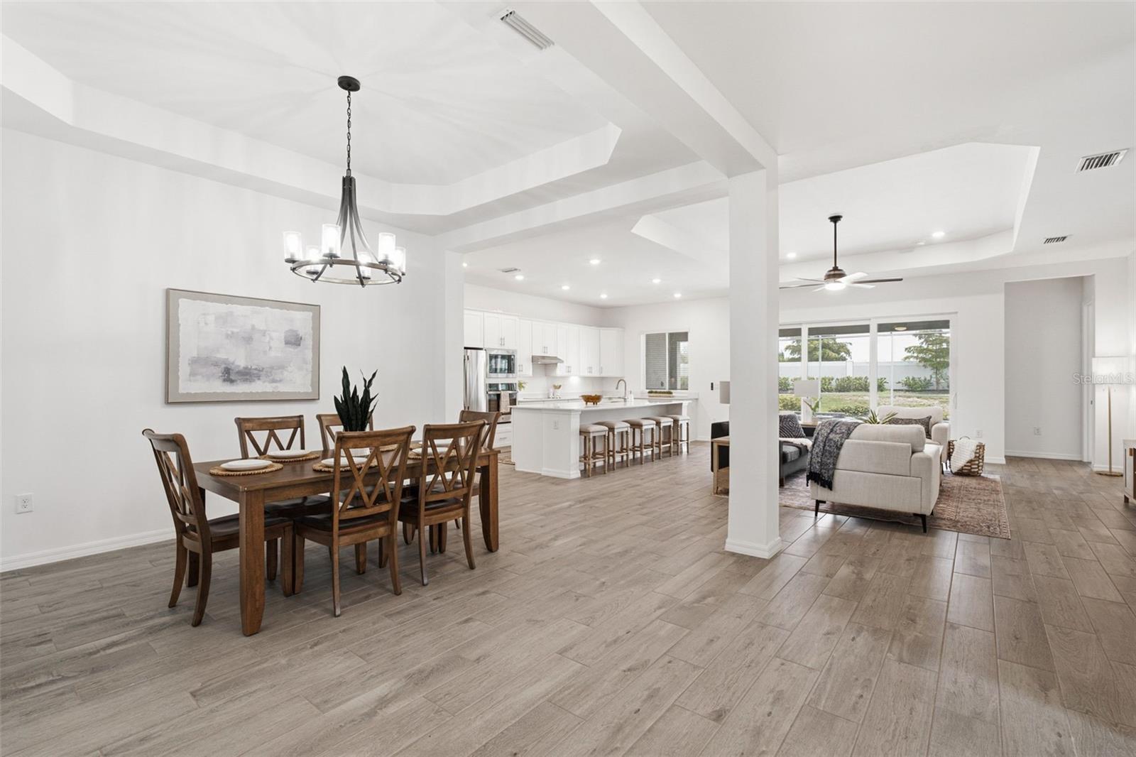WELLEN PARK GOLF & COUNTRY CLUB - Residential