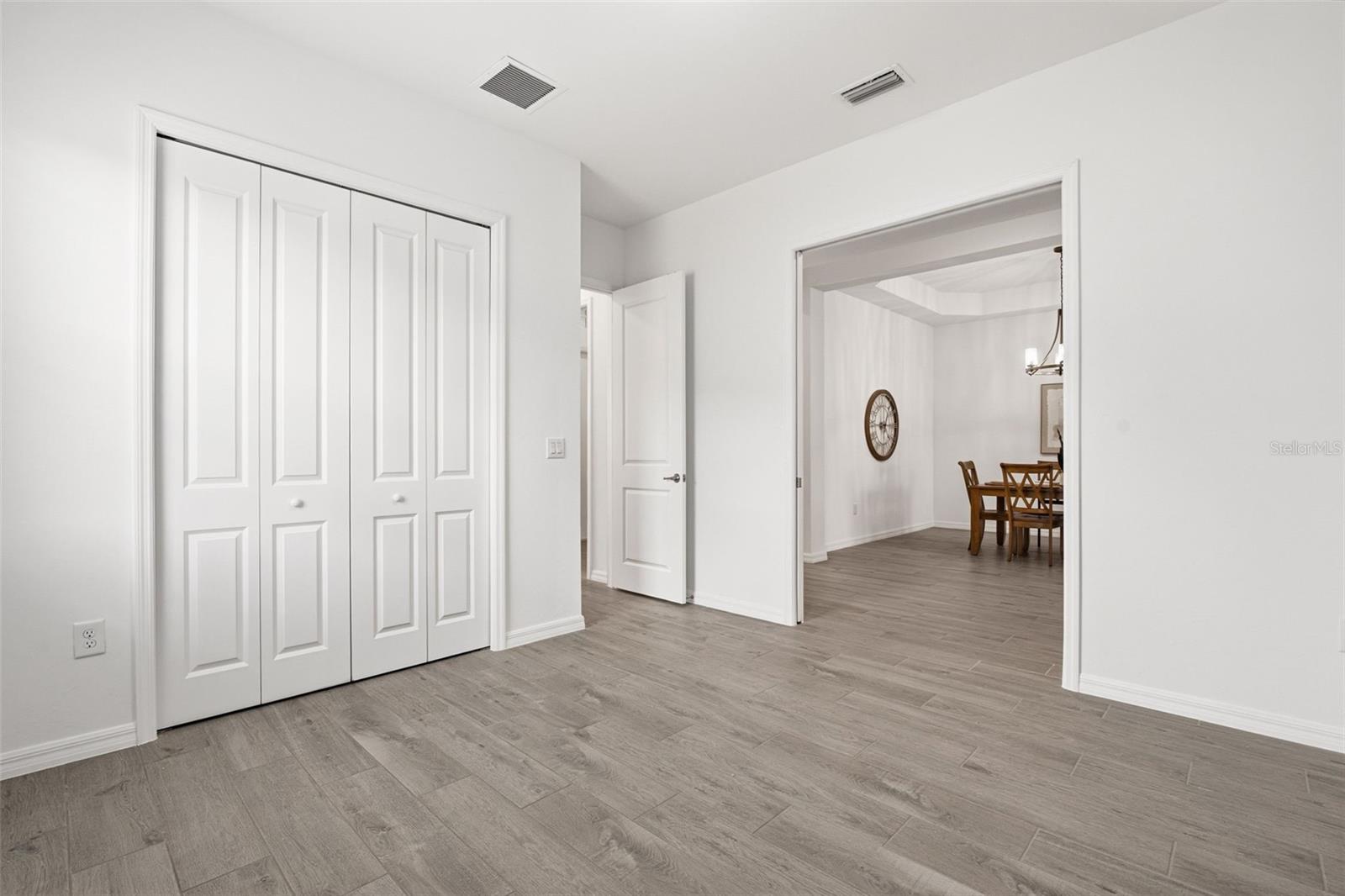 WELLEN PARK GOLF & COUNTRY CLUB - Residential