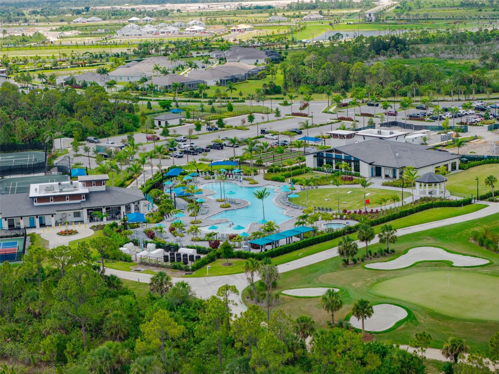 WELLEN PARK GOLF & COUNTRY CLUB - Residential