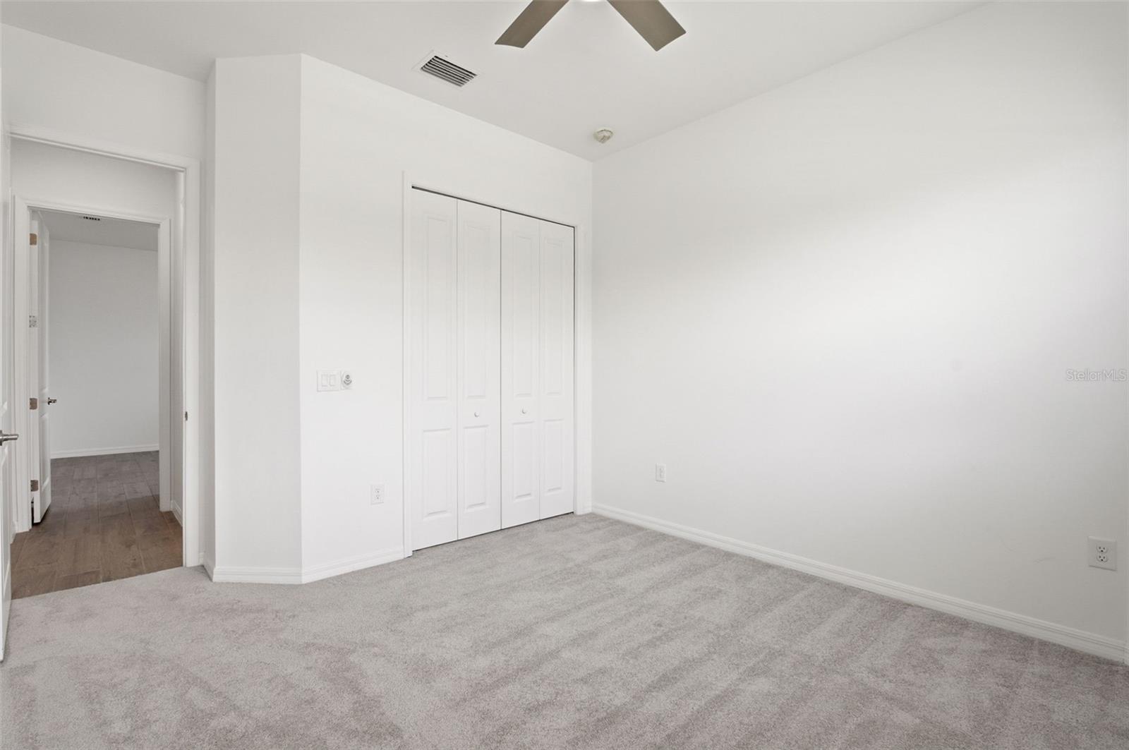 WELLEN PARK GOLF & COUNTRY CLUB - Residential