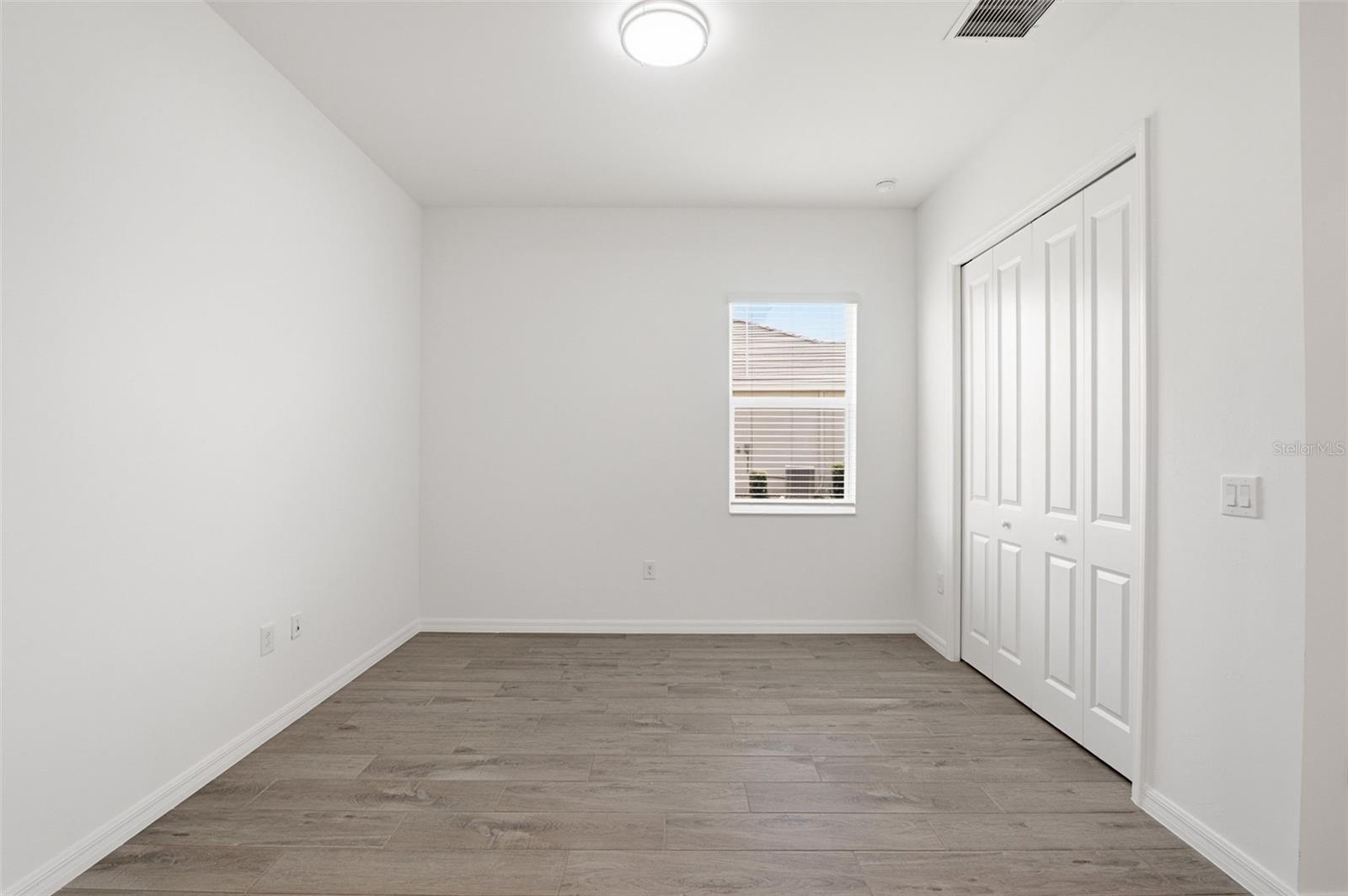WELLEN PARK GOLF & COUNTRY CLUB - Residential