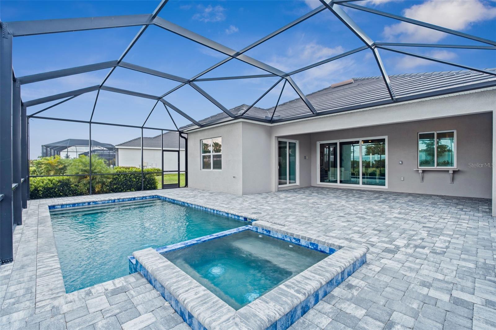 WELLEN PARK GOLF & COUNTRY CLUB - Residential