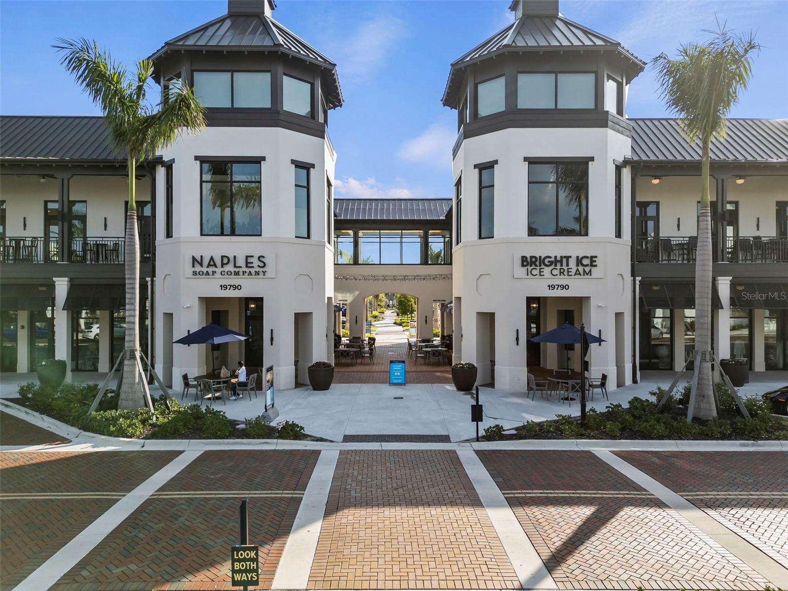 WELLEN PARK GOLF & COUNTRY CLUB - Residential