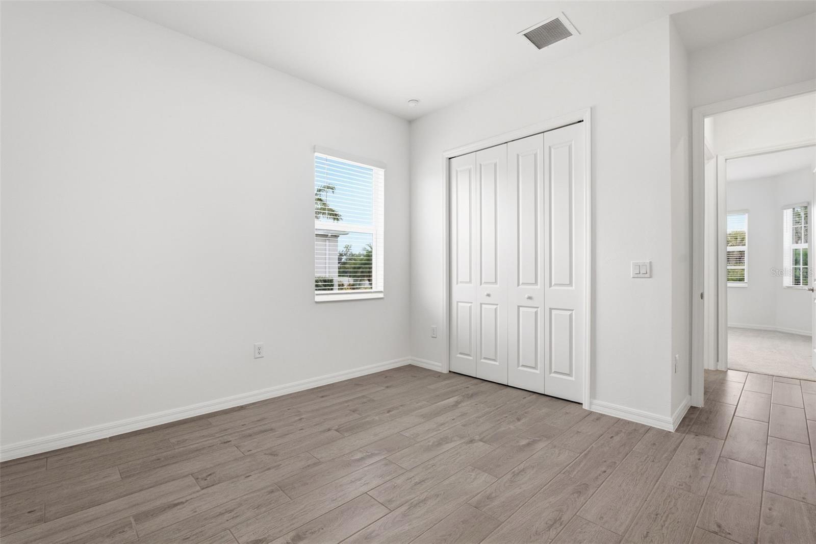 WELLEN PARK GOLF & COUNTRY CLUB - Residential