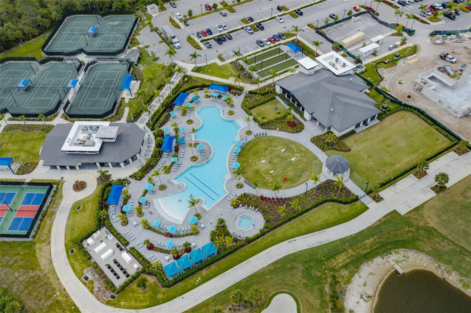 WELLEN PARK GOLF & COUNTRY CLUB - Residential