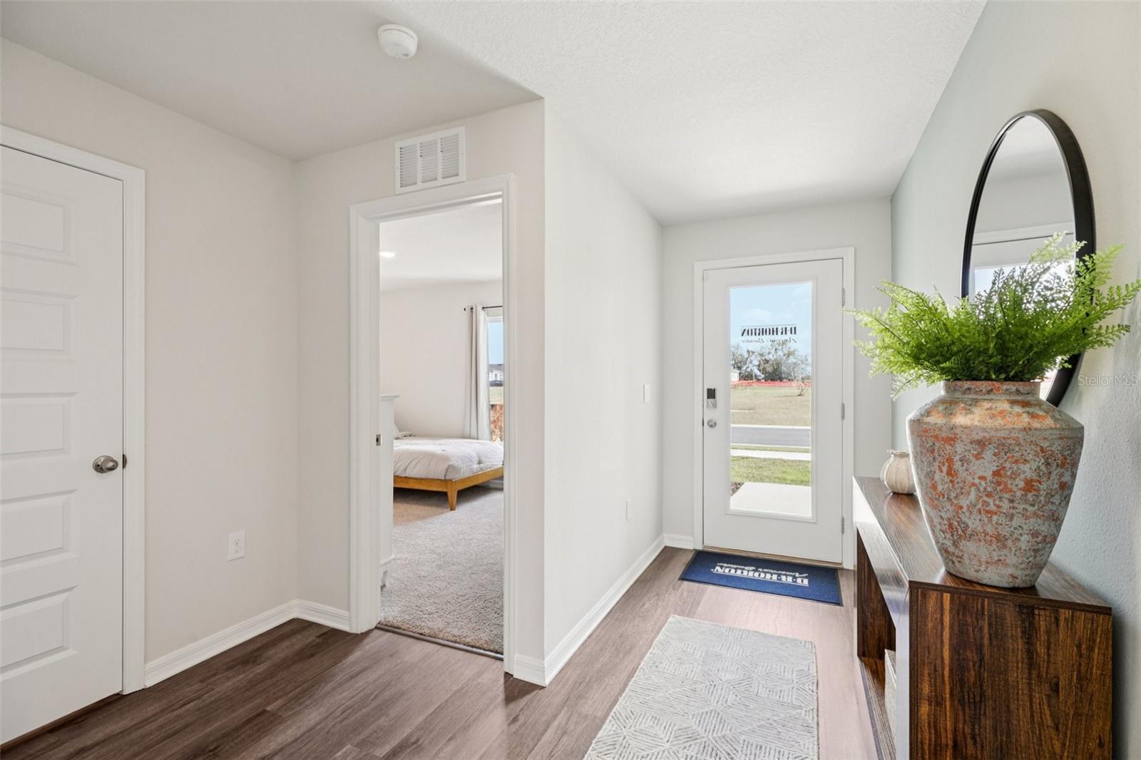 MAGNOLIA POINTE - Residential