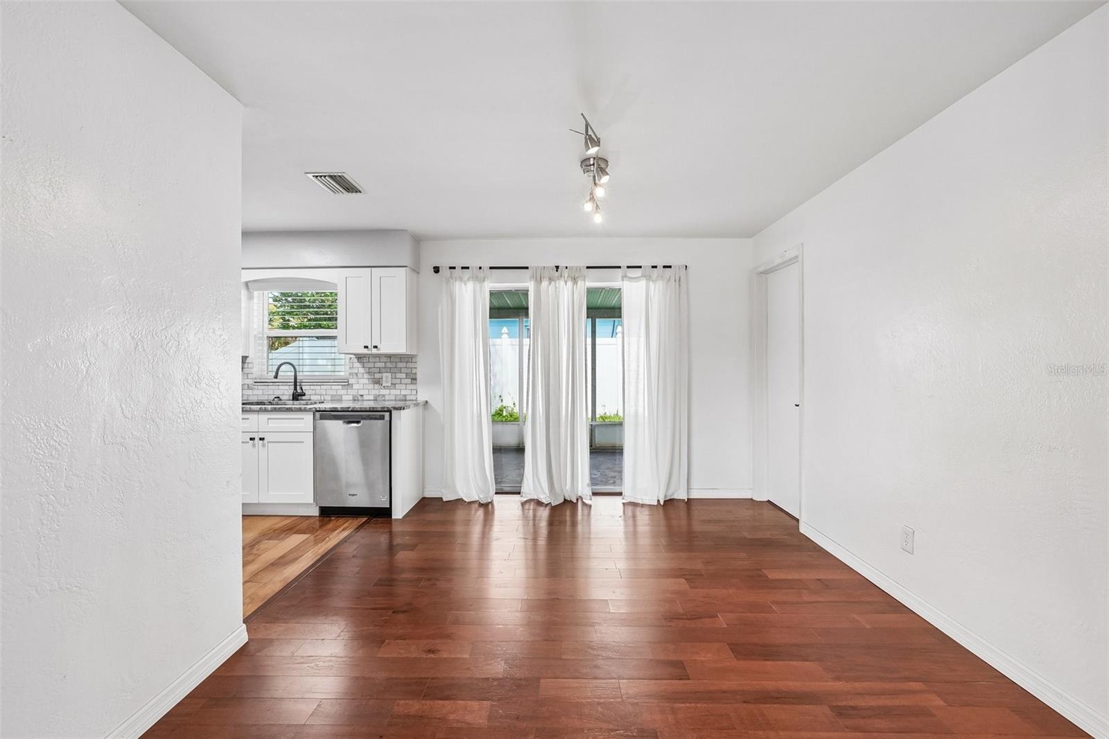 CORSONS BLK 4 REP - Residential