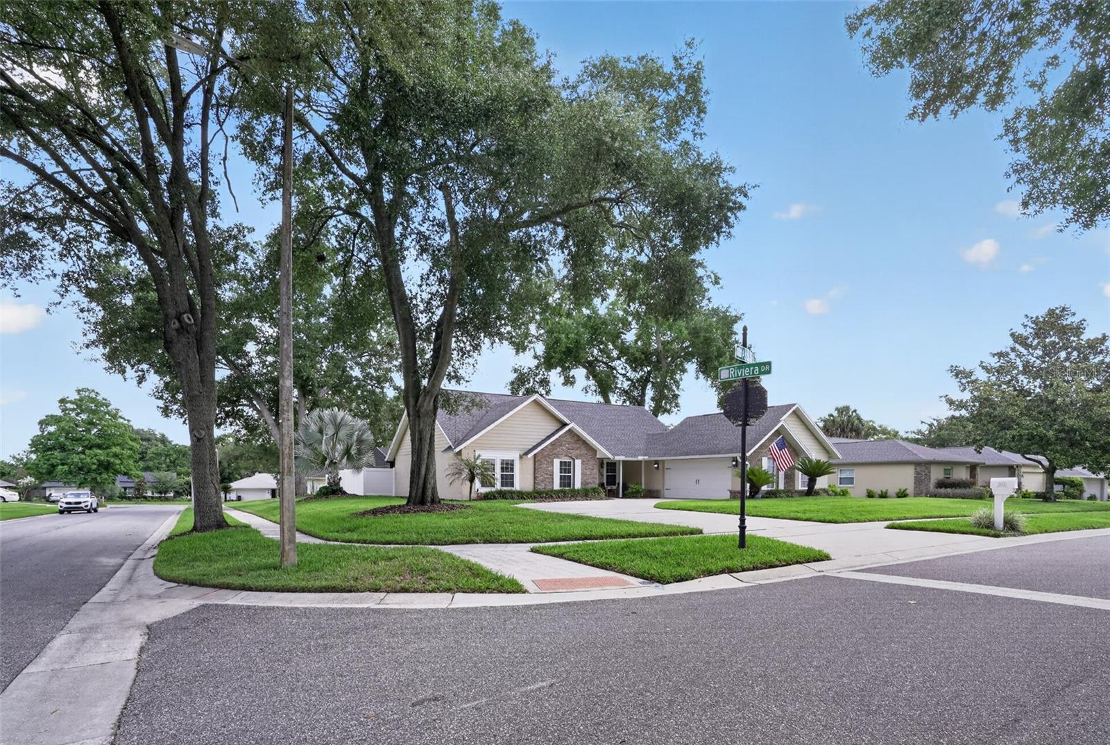 BARCLAY WOODS REP - Residential