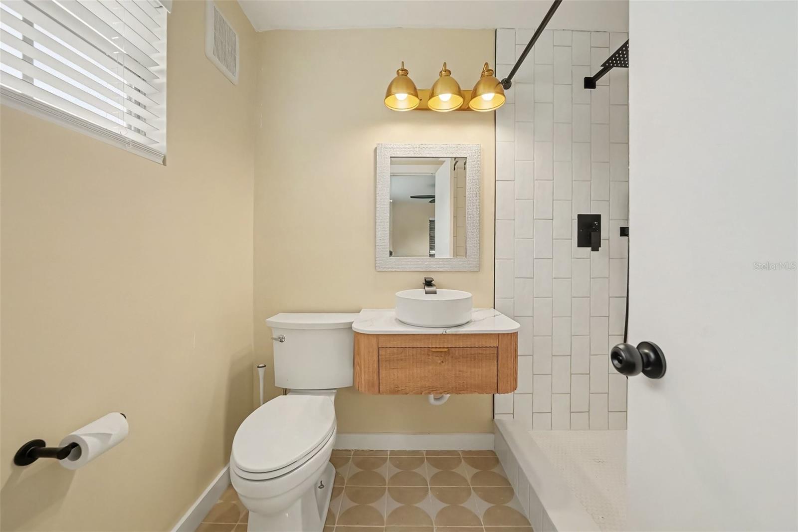 GANDY GARDENS 7 - Residential