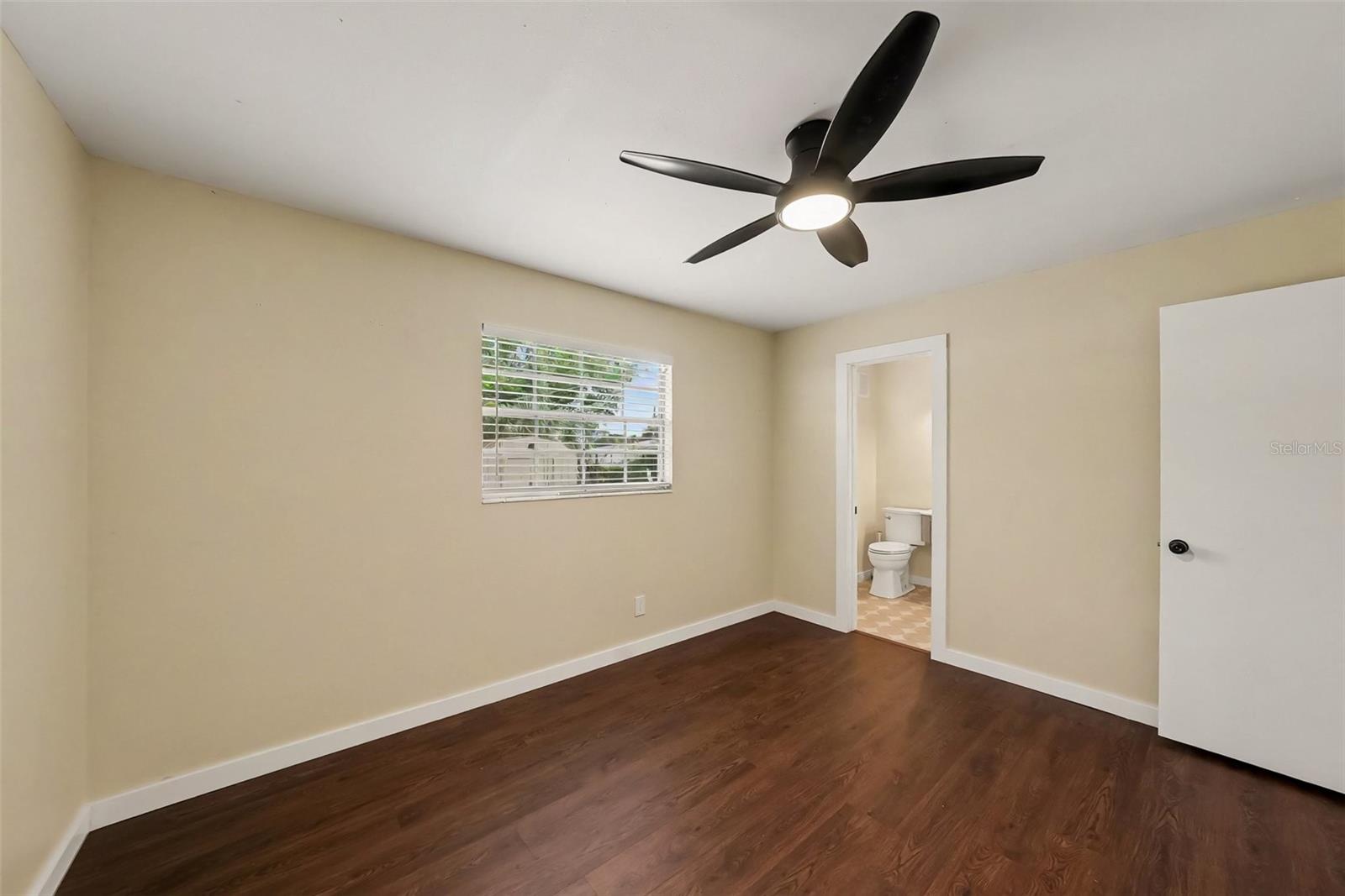 GANDY GARDENS 7 - Residential