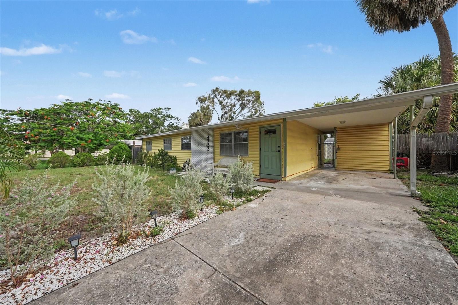 GANDY GARDENS 7 - Residential