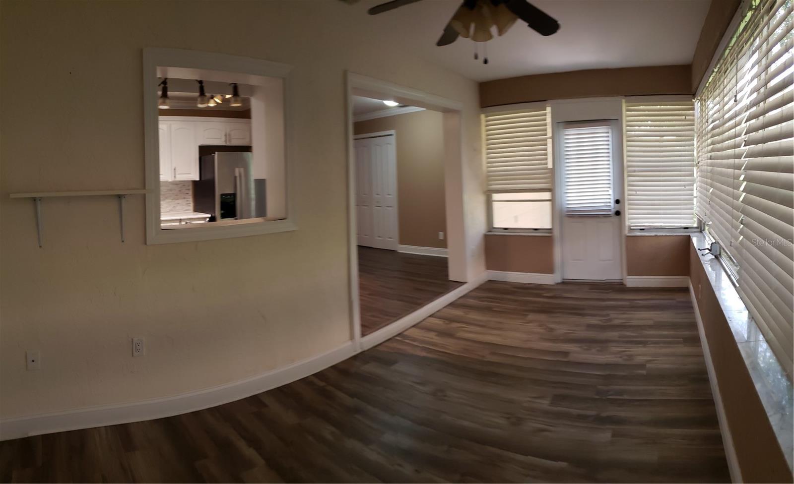 CIRCLE SQUARE WOODS Y - Residential Lease