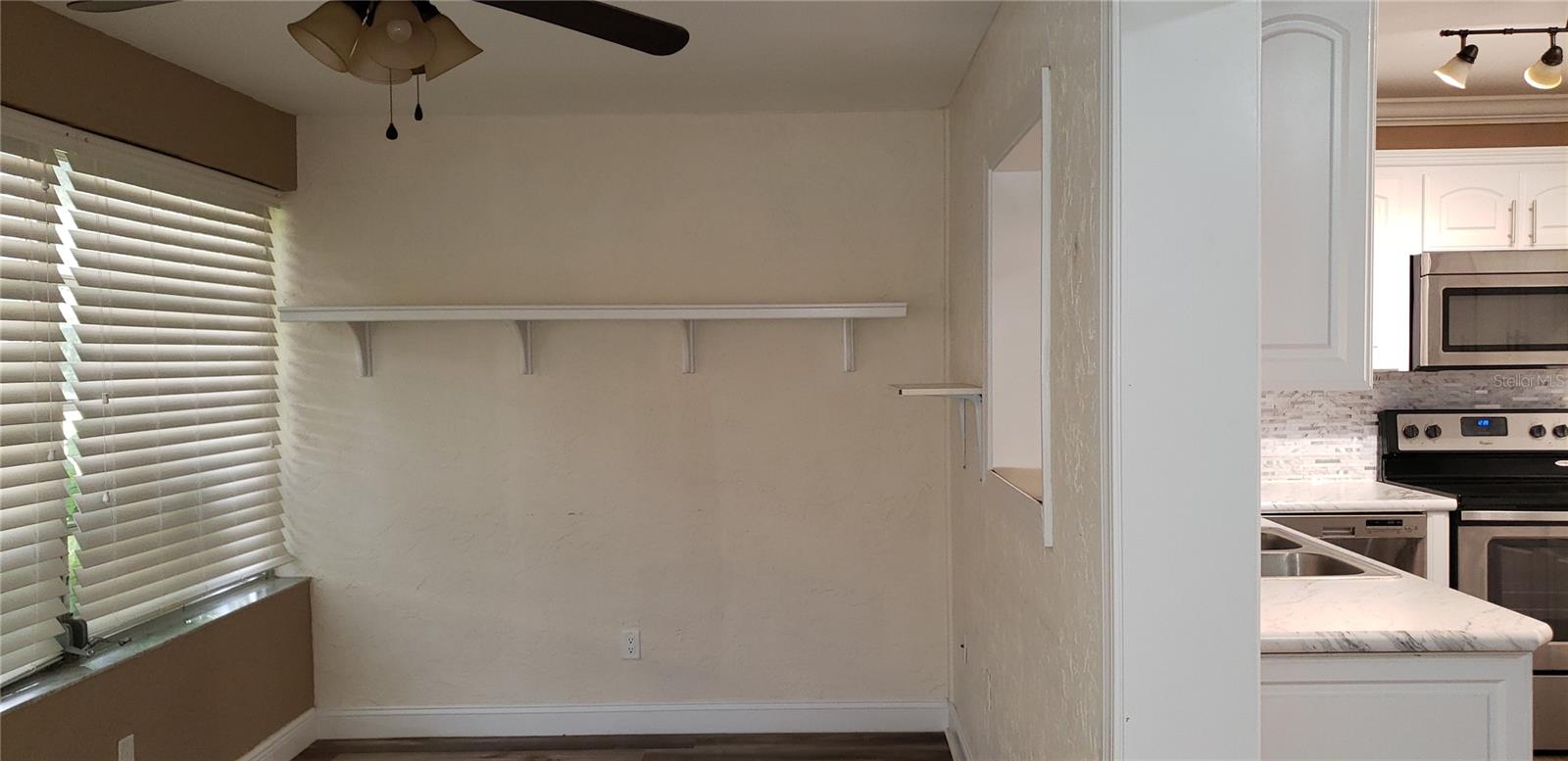 CIRCLE SQUARE WOODS Y - Residential Lease