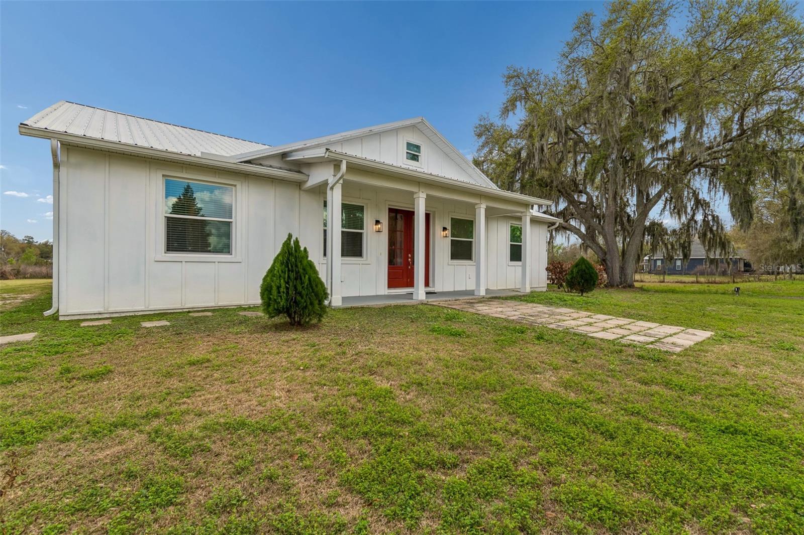 DORMANY COUNTRY ESTATES - Residential